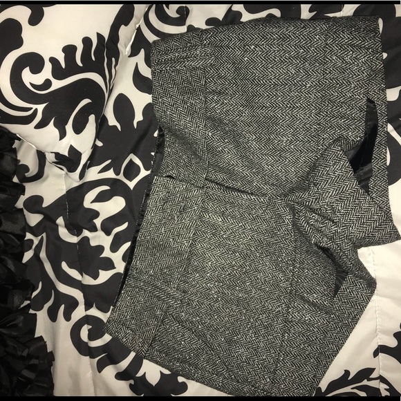 Polyester shorts - Picture 4 of 6